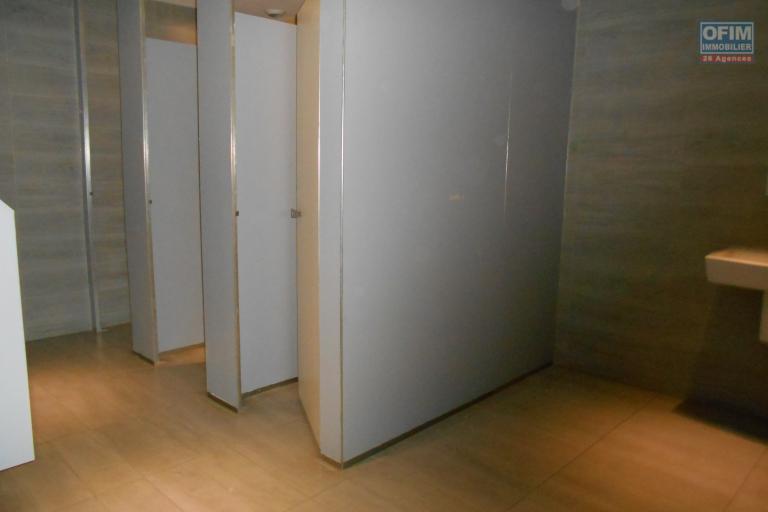 Un bureau de 300m2 sécurisé à Alarobia Antananarivo