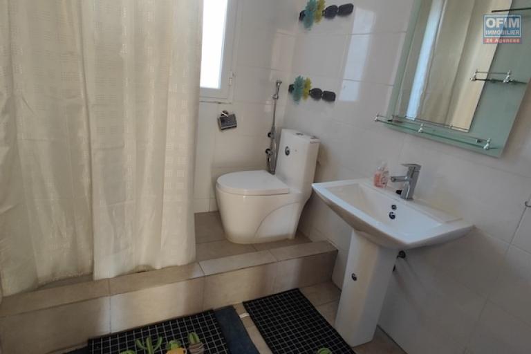  A Vendre Maison Neuve F3 en Duplex Meubl&eacute;e &agrave; Ambohitrarahaba. Contact Mr Jacky