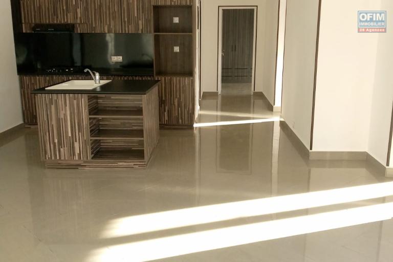 location charmante villa F4 dans une résidence sécurisée à moins de 10mn D'Ambatobe