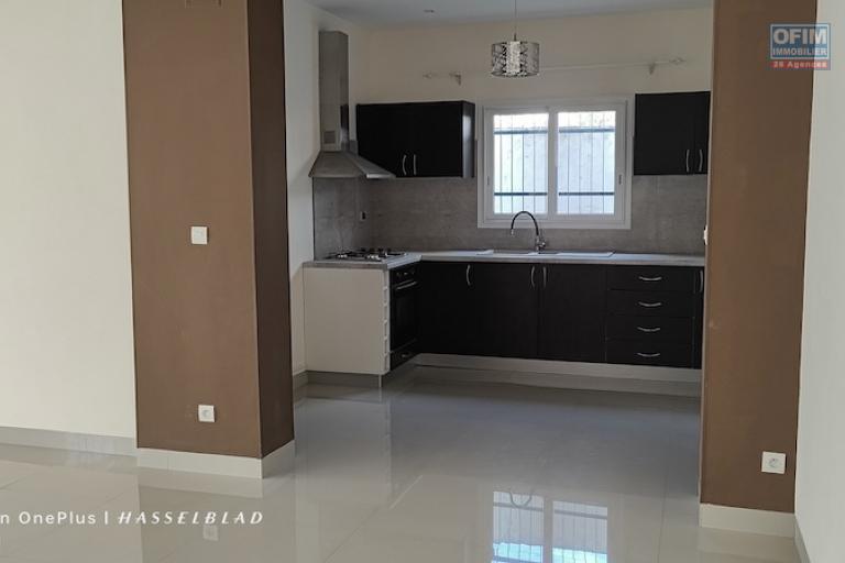 A vendre charmante villa F4 neuve &agrave; malaza ampitatafika. Contact 0340244304 Mr Jacky