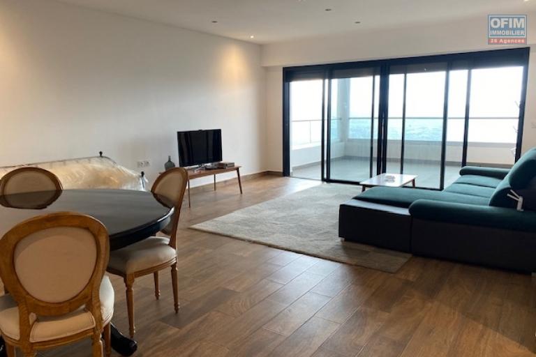 Un grand appartement T4 meublé sur la haute ville à Ambohipotsy ( CONTACT LALAINA 0340858376)