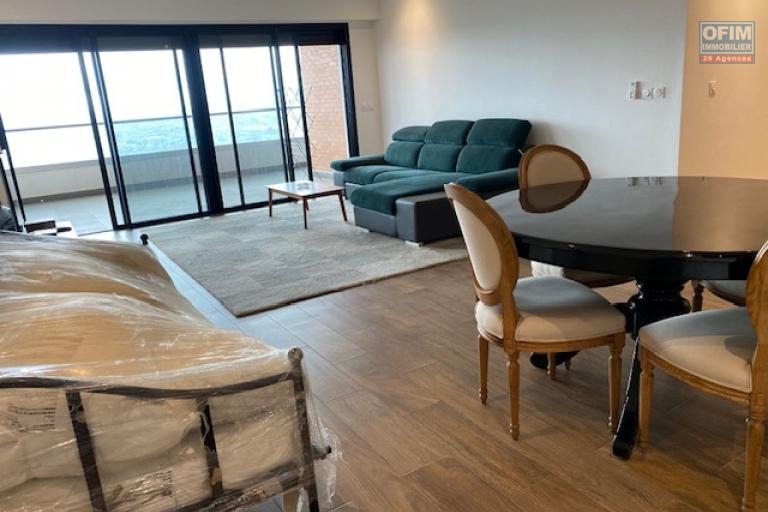 Un grand appartement T4 meubl&eacute; sur la haute ville &agrave; Ambohipotsy ( CONTACT LALAINA)