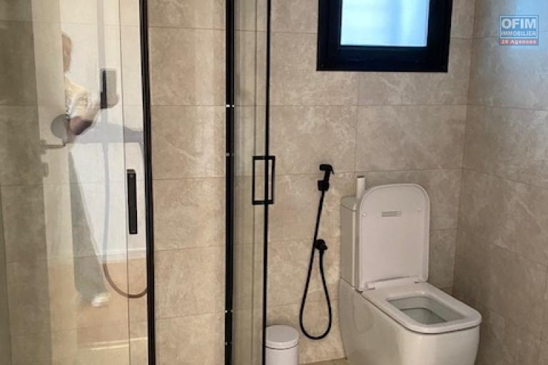 Un grand appartement T4 meubl&eacute; sur la haute ville &agrave; Ambohipotsy ( CONTACT LALAINA)