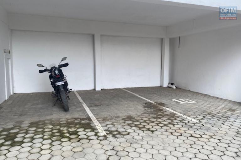 Un grand appartement T4 meubl&eacute; sur la haute ville &agrave; Ambohipotsy ( CONTACT LALAINA)