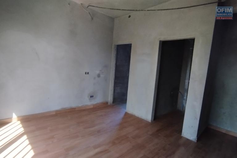 Spacieux appartement T5 de 181,50 m2 à 5 minutes du lycée français Ambatobe-Antananarivo