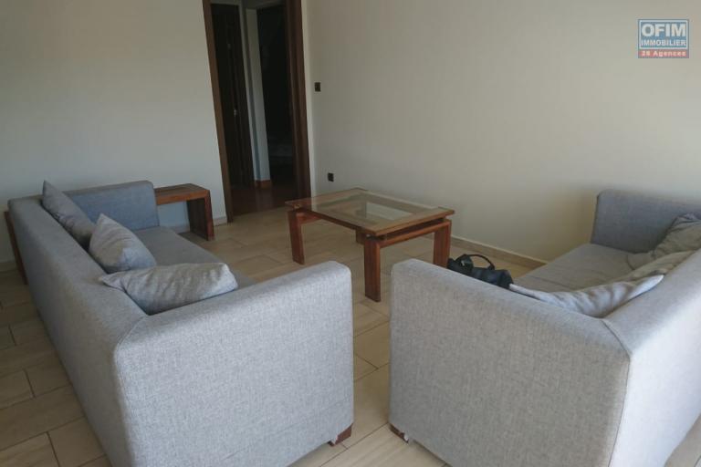 Un appartement T3 meublé sécurisé avec piscine à Ankadimbahoaka