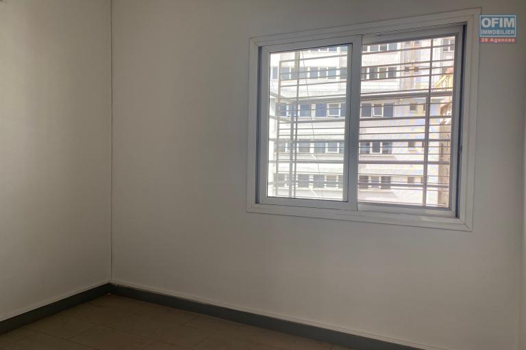 Un local professionnel de 100m2 à Antsahavola