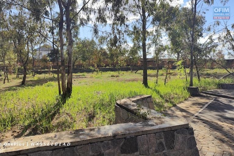 A VENDRE Opportunit&eacute; Exceptionnelle: Lotissement de 24 Parcelles &agrave; Androhibe Ambohitrarahaba. Mr Jacky +261 34 02 443 04