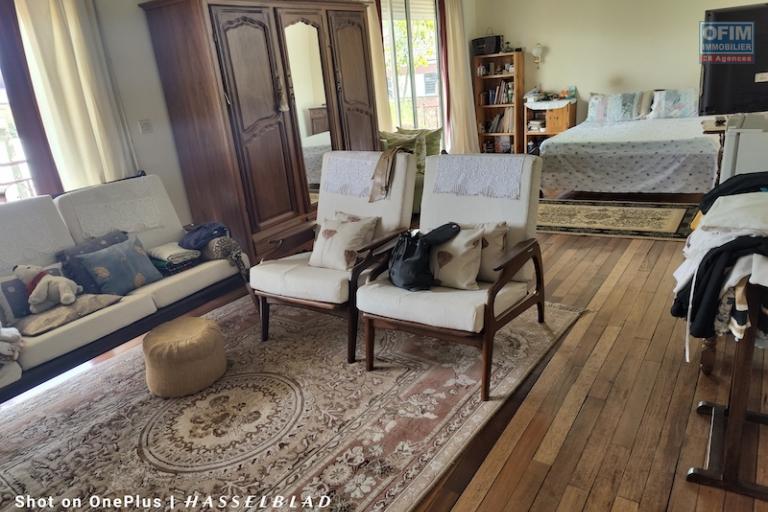 A vendre villa F4 sur ambohibao. Contact Mr Jacky 034 02 443 04