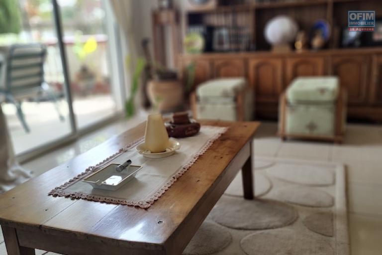 A vendre villa F4 sur ambohibao. Contact Mr Jacky 034 02 443 04