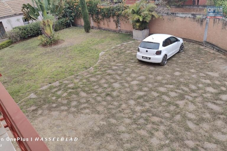 Grande Propriété de 4200M2 à Vendre à Ilaivola. Contact Mr Jacky 034 02 443 04