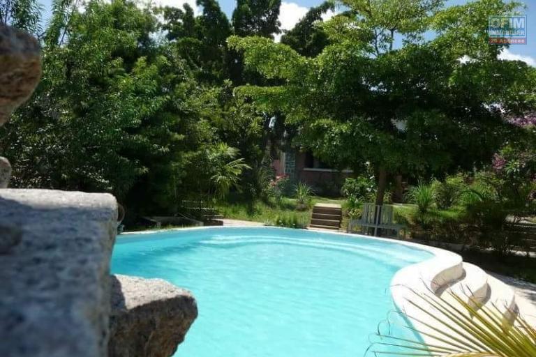 A louer Appartement T2 meublé à Ambodisahy, Ambohidratrimo avec piscine. Contact