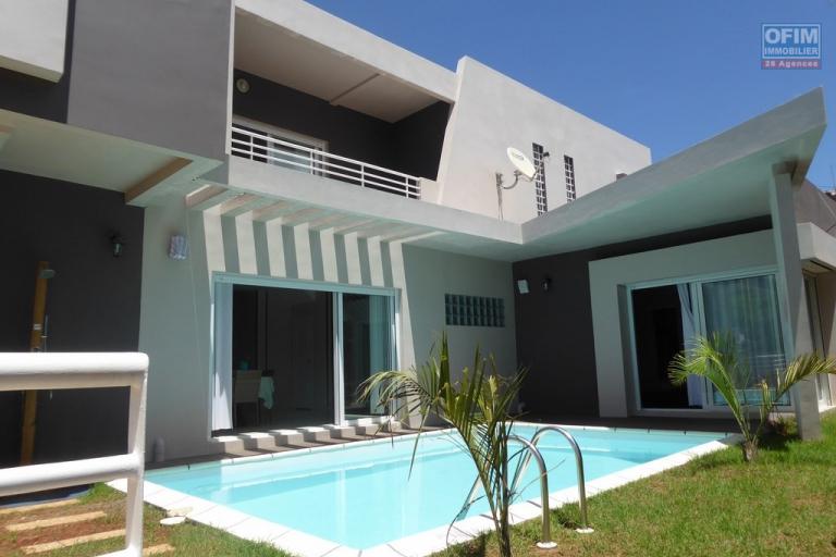 Une villa F6 avec piscine chauff&eacute;e &agrave; Betongolo