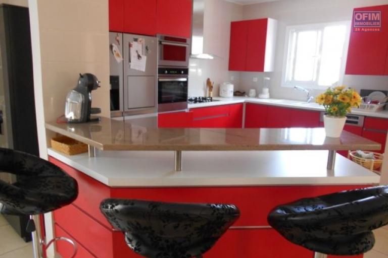 Une villa F6 avec piscine chauffée à Betongolo