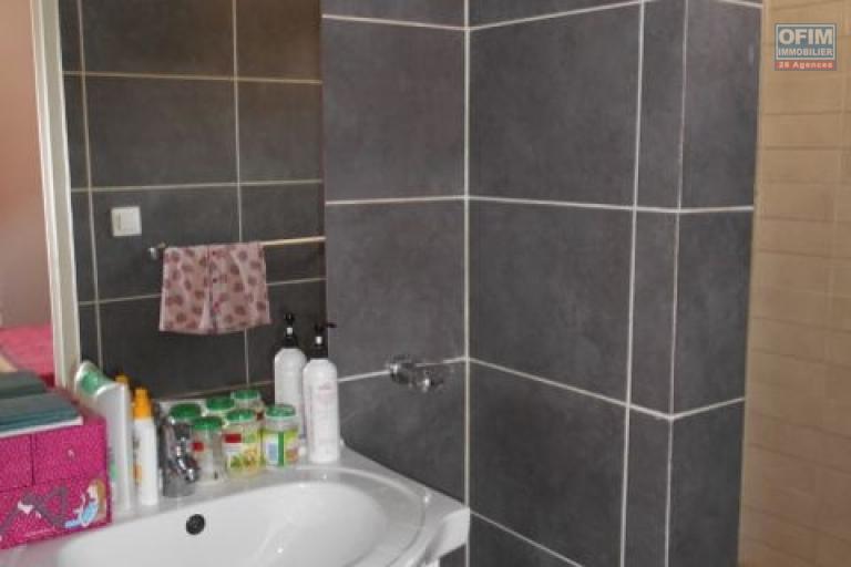 Une villa F6 avec piscine chauffée à Betongolo