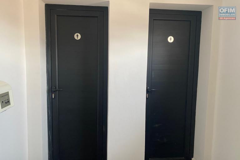 Un local professionnel de 204m2 chacun à Andraharo Contact Lalaina 034 08 583 76