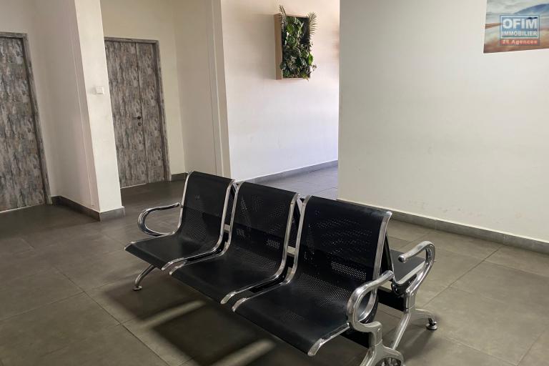 Des bureaux de 167m2 et 204m2  &agrave; Andraharo ( CONTACT LALAINA )