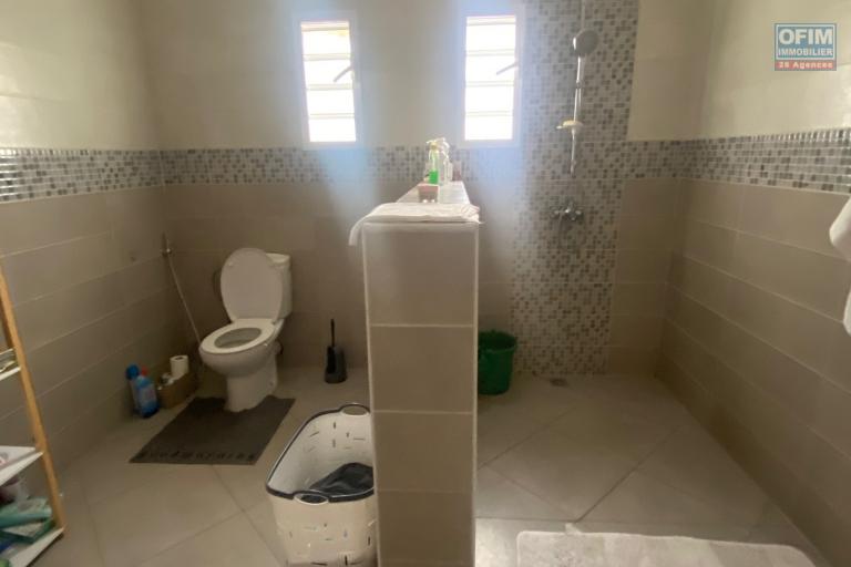 Une grande villa F7 à étage à By pass Alasora (CONTACT LALAINA 0340858376)