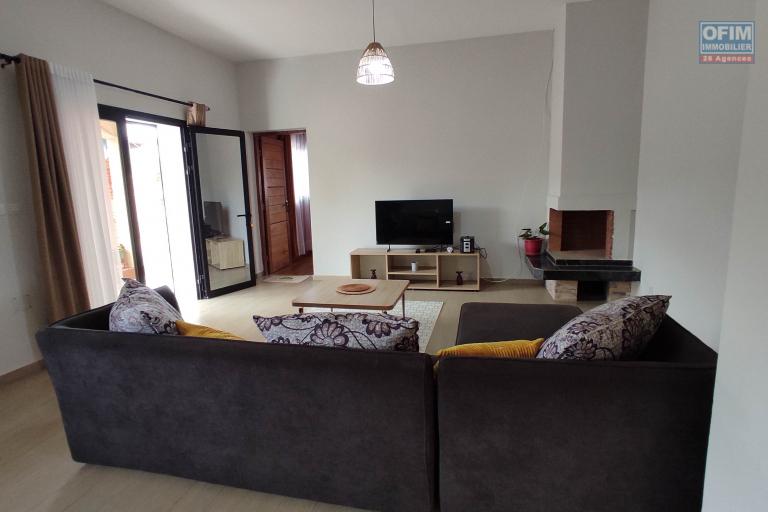 location d'une charmante villa F3 neuve meubl&eacute;e et &eacute;quip&eacute;e &agrave; Ilafy contact Francia