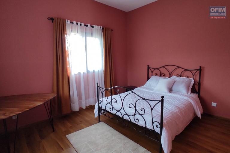 location d'une charmante villa F3 neuve meublée et équipée à Ilafy contact Francia 034 02 218 69