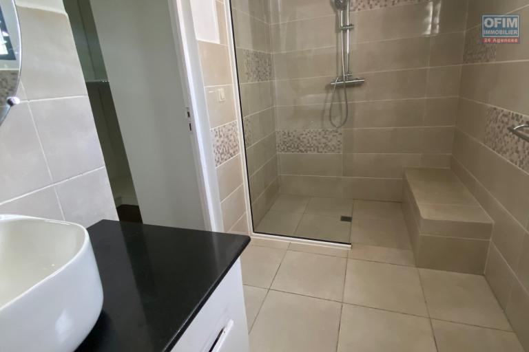 Une villa neuve F5 de plain pied dans une r&eacute;sidence &agrave; Ambohitrarahaba ( CONTACT LALAINA )