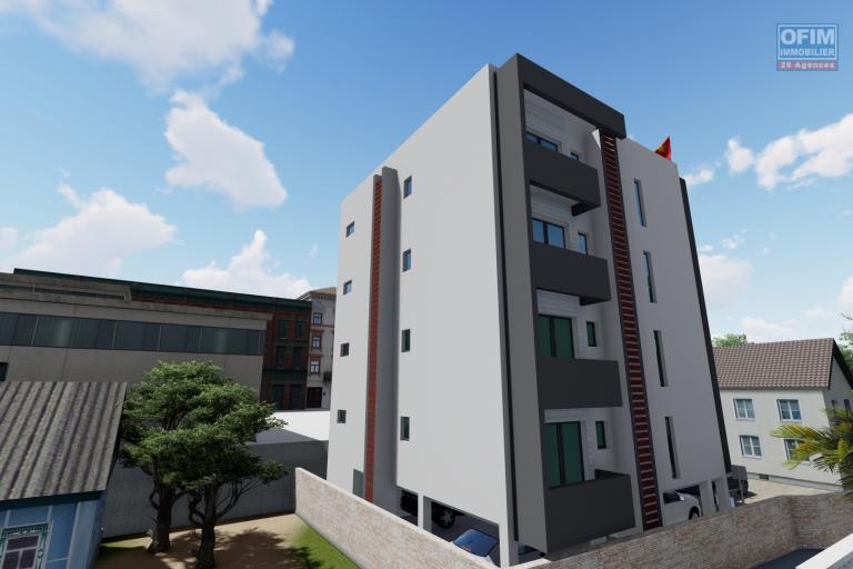 Opportunité Exceptionnelle. A vendre : superbe appartement neuf de type T4 à Mamory Ivato non loin de l'aéroport international avec plusieurs accès via les nouvelles rocades Tsarasaotra, Ambohitrimanjaka et la RN4 Ambohibao. CONTACT Mr JACKY 034 02 443 04