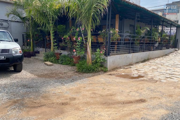 Vente d'un local commercial et maison à Andoharanofotsy