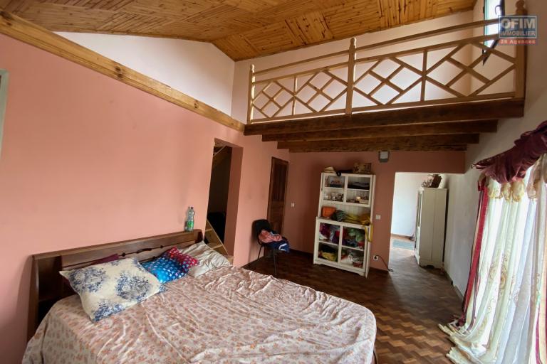 Vente d'un local commercial et maison à Andoharanofotsy