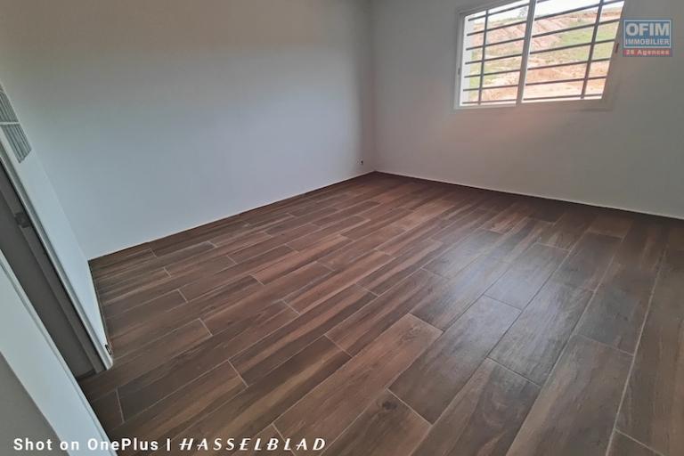A louer Villa neuve F5 &agrave; anosiala. Contact Mr Jacky 0340244304
