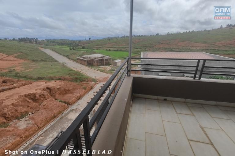 A louer Villa neuve F5 &agrave; anosiala. Contact Mr Jacky