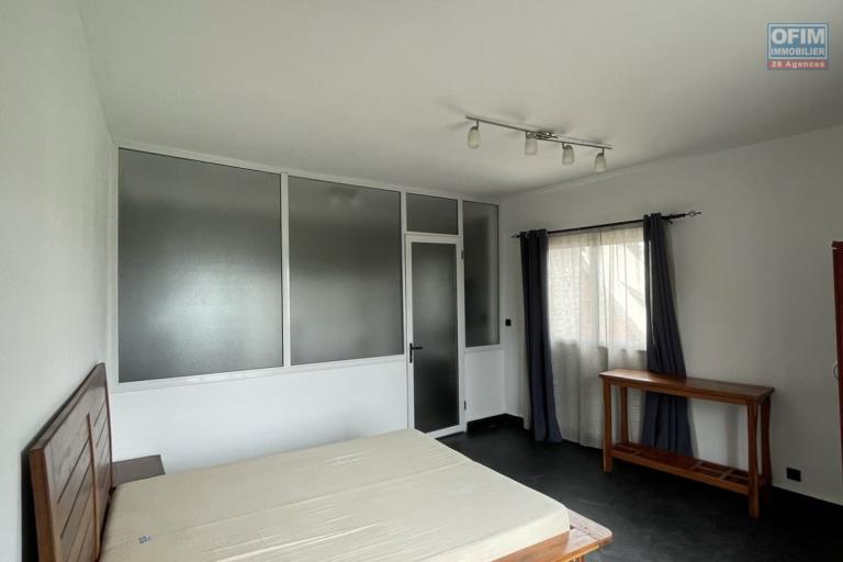 2 appartements T2 meubl&eacute;s &agrave; Mandrosoa Ivato ( contact Lalaina )