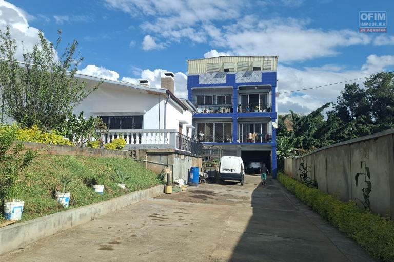 Occasion à saisir pur une propriété de 1870m2 avec une villa F6 et un bâtiment de 3 étages au tarif sacrifié sur Anosy Avaratra.