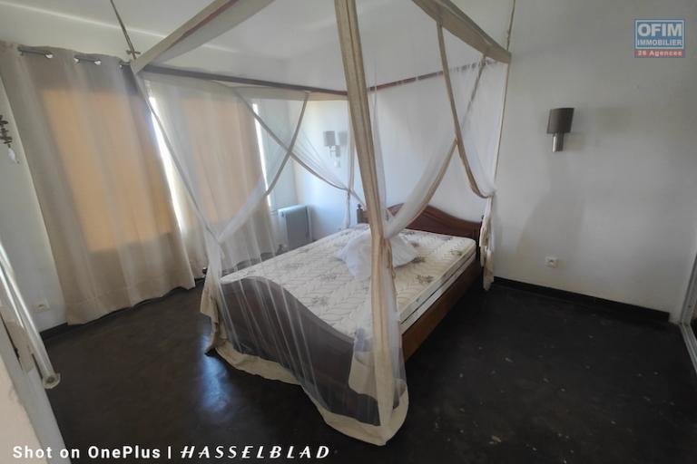 A louer villa F4( semi meubl&eacute;e) &agrave; Ambohibao. Contact Mr Jacky 0340244304