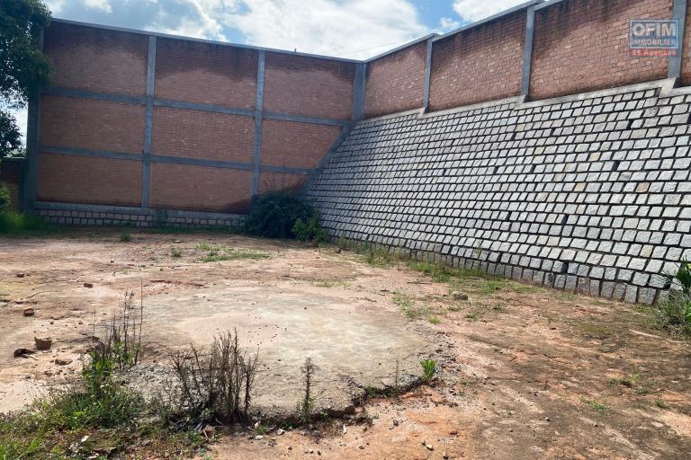 Vente d'un beau terrain de 1 000m2 à Ambohibao Antehiroka