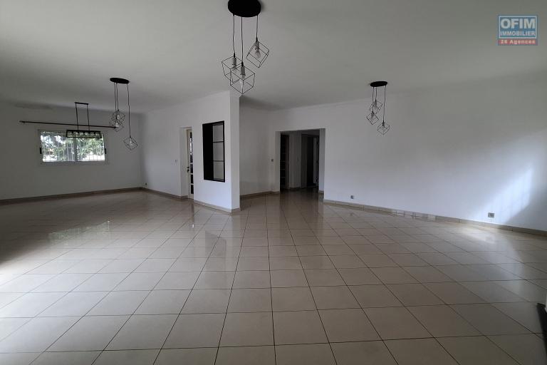 OFIM immobilier loue des appartements T4 sur Ambohibao.