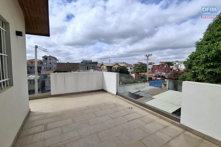 OFIM immobilier loue des appartements T4 sur Ambohibao.