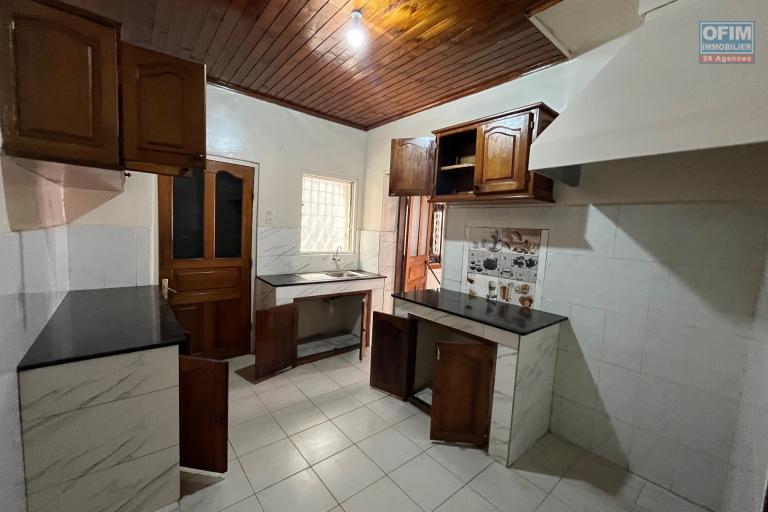 Une maison F4 à Amboditsiry