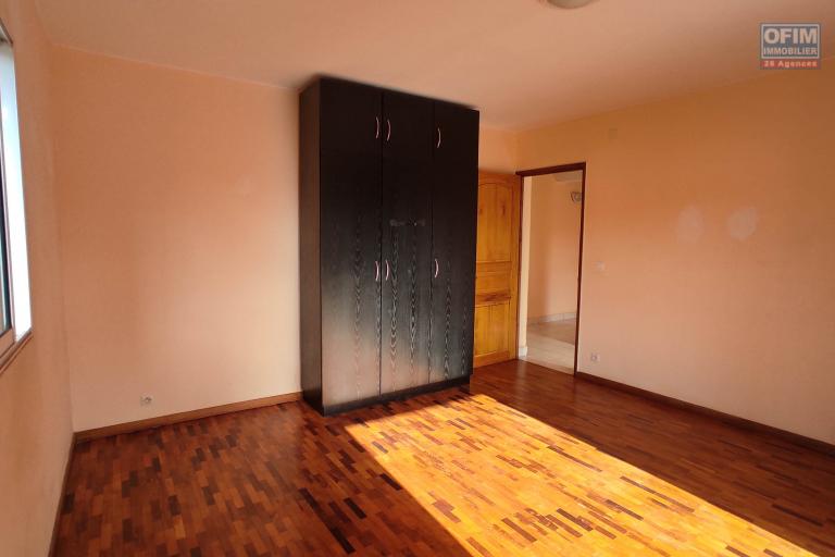 À louer – Maison F7 à Ambohitrarahaba