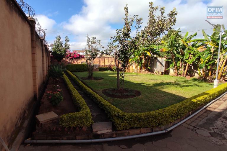 À louer – Maison F7 à Ambohitrarahaba