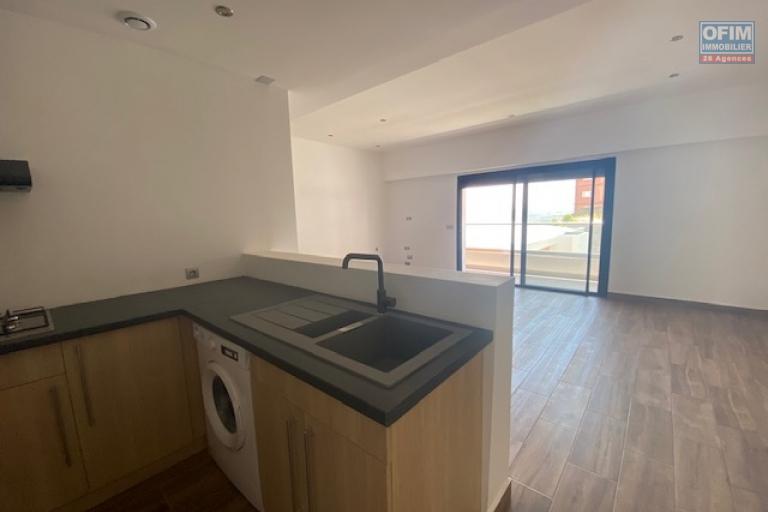 Un appartement T3 sécurisé sur la haute ville à Ambohipotsy