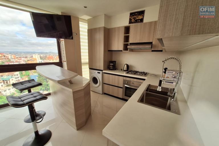 A louer, un bel appartement T2 meublé, avec une belle vue sur la ville à Faravohitra- Antananarivo