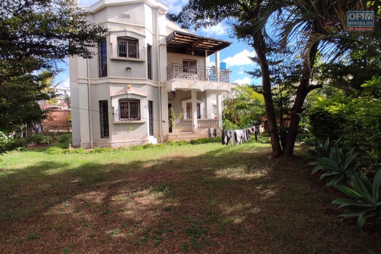 A LOUER Maison F5 à Mahalavolona Andoharanofotsy