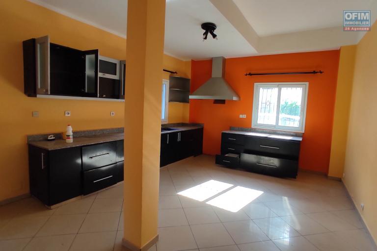 A LOUER Maison F5 à Mahalavolona Andoharanofotsy