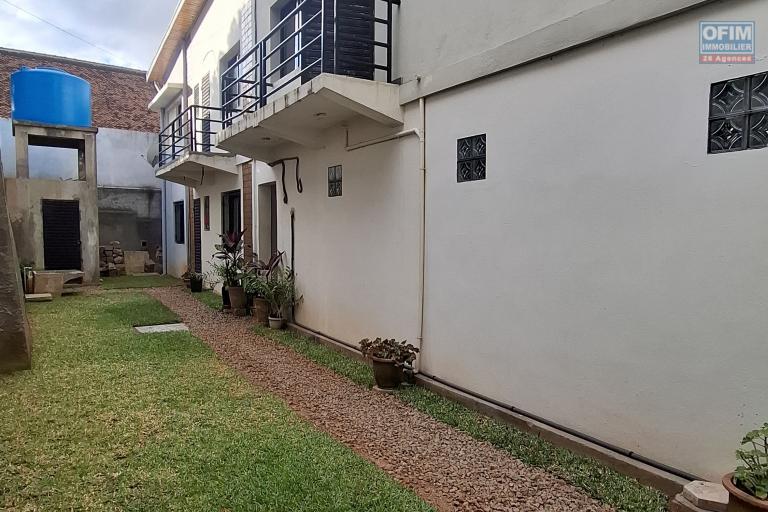 OFIM Immobilier offre en location un appartement de type T4 sur Androhibe