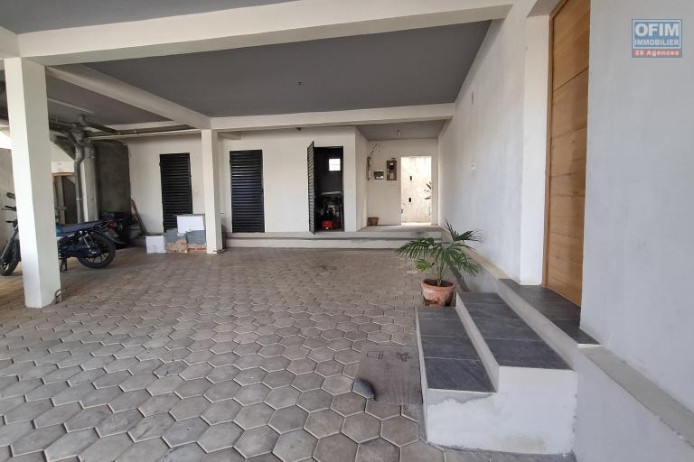 OFIM Immobilier offre en location un appartement de type T4 sur Androhibe