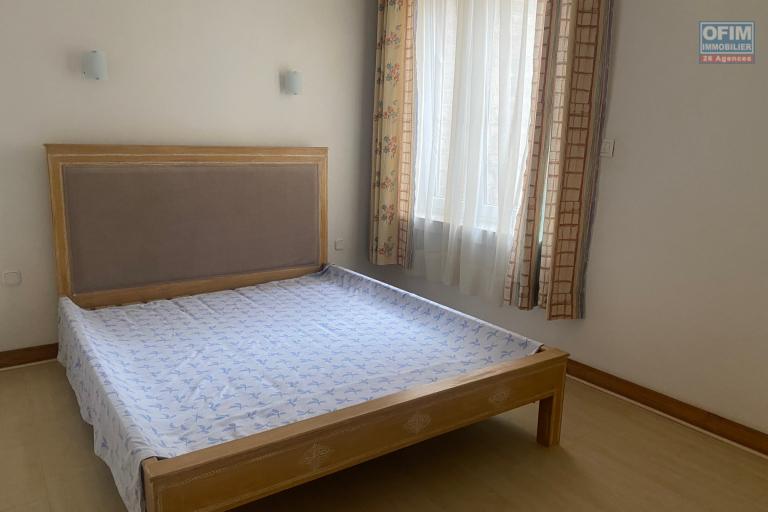 Un appartement T3 meublé à Ambohimiandra