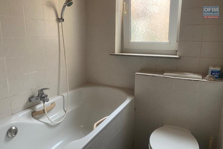 Un appartement T3 meublé à Ambohimiandra