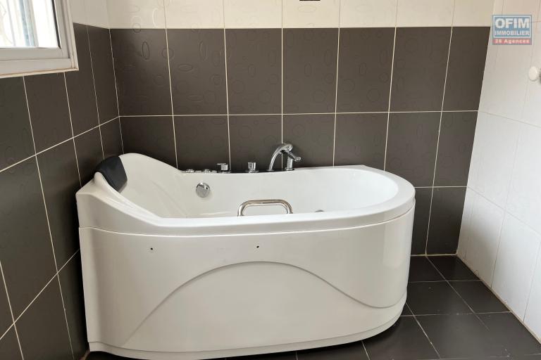 Vente d'un villa F5 à Andranoro Ambohibao