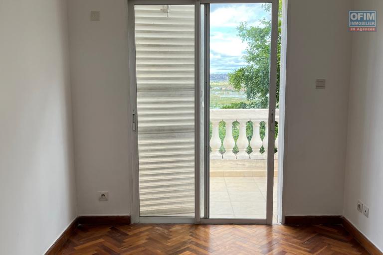 Vente d'un villa F5 à Andranoro Ambohibao