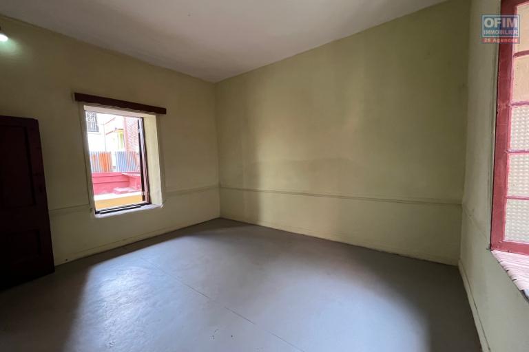 Une maison traditionnelle F4 à Isoraka